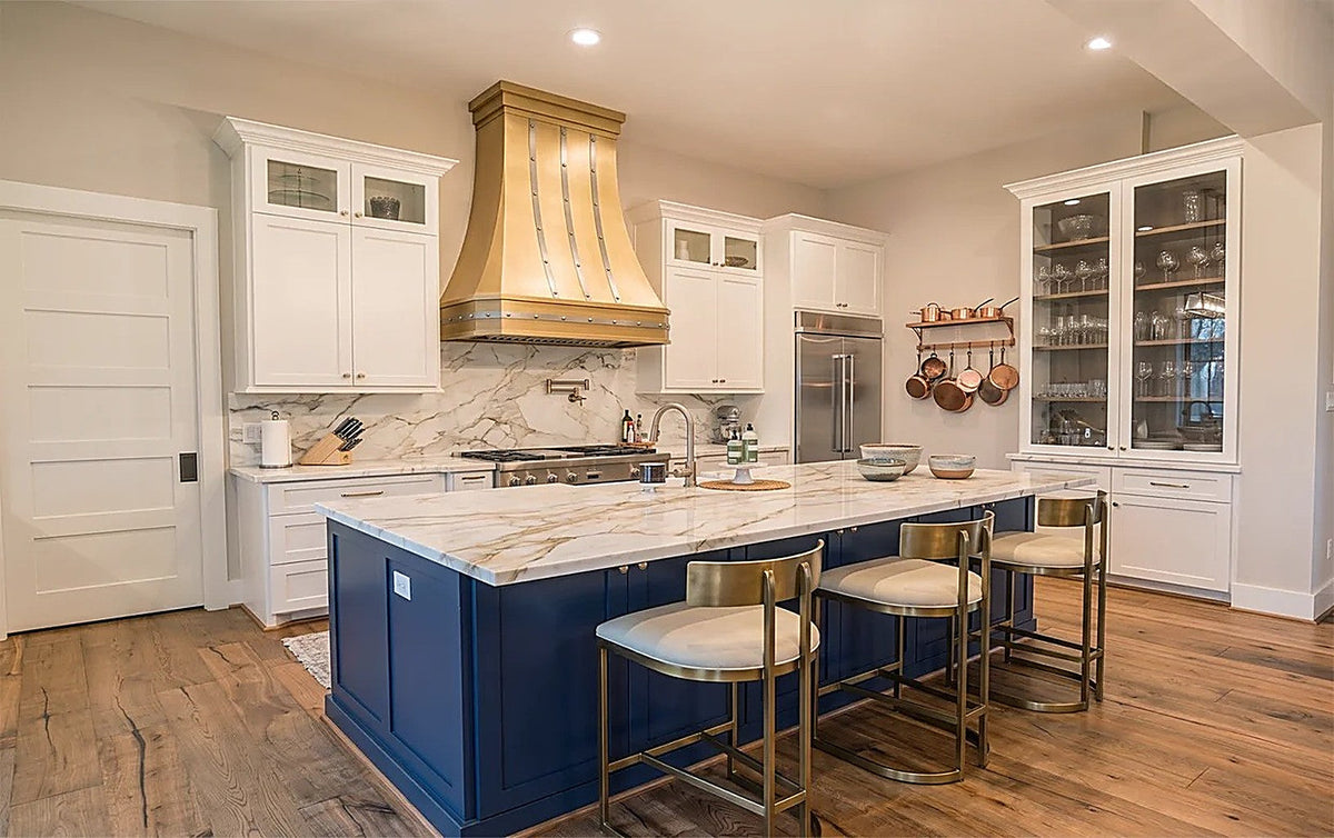 Custom Luxury Curved Brass Vent Range Hood PB3-R11