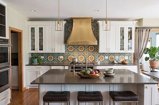 Custom Luxury Refine Curved Brass Range Hood PB3-R10